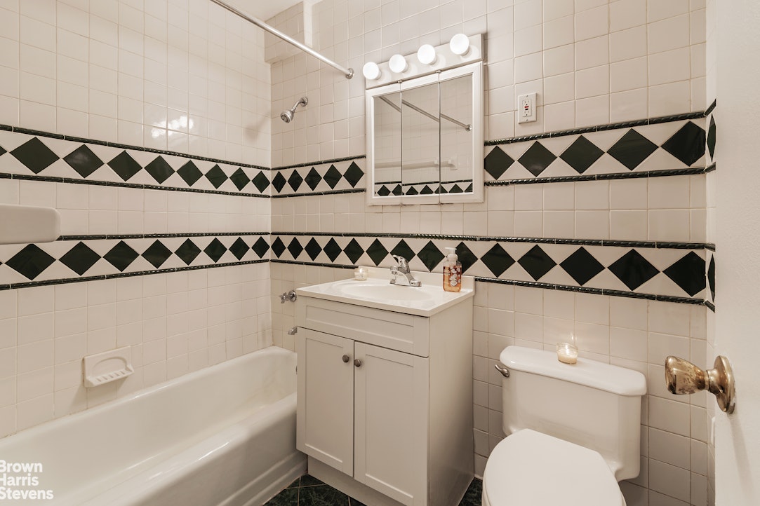 330 Third Avenue Kips Bay New York NY 10010