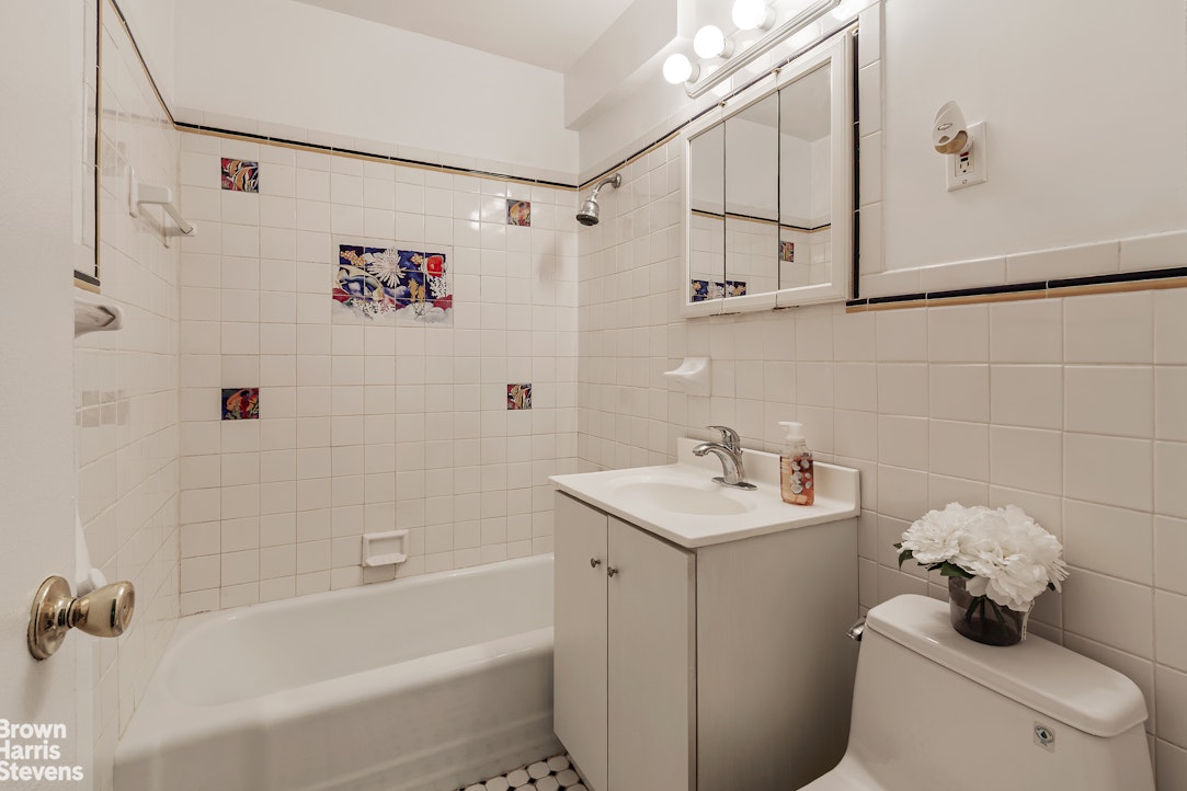 330 Third Avenue Kips Bay New York NY 10010