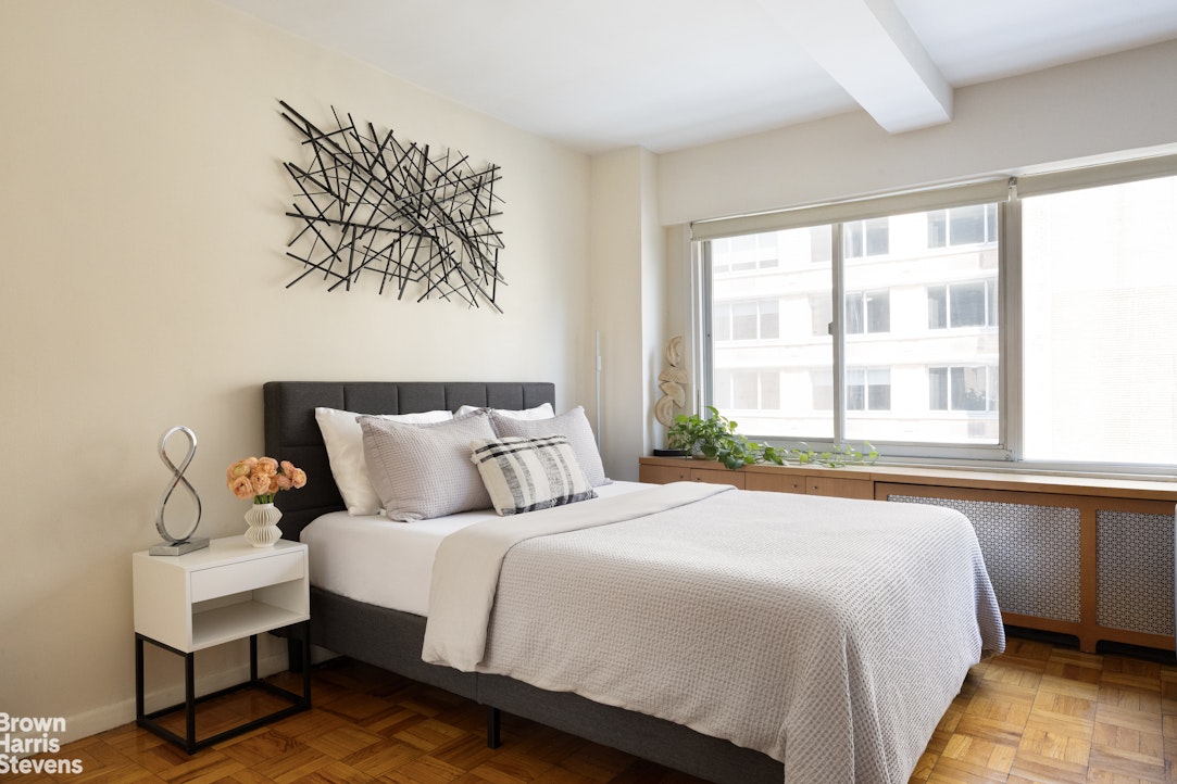240 East 55th Street 6D Turtle Bay New York NY 10022