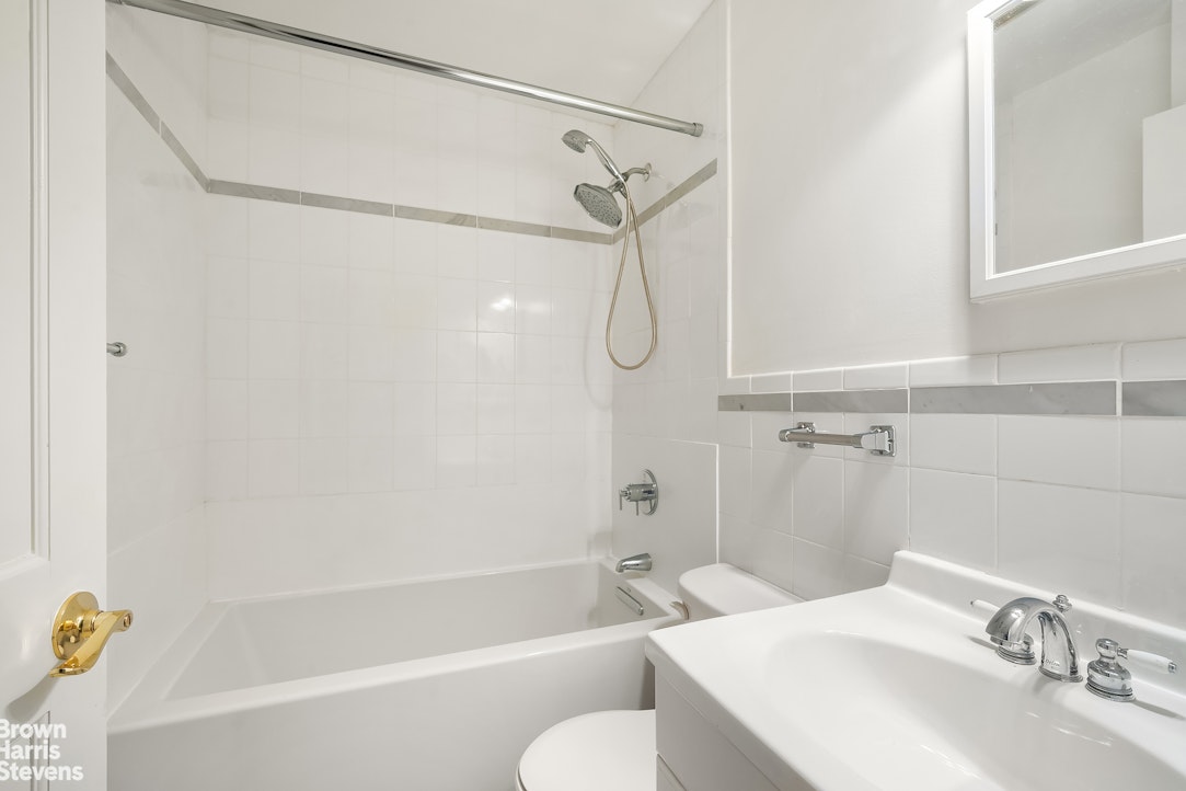 436 West 47th Street 1B Clinton New York NY 10036