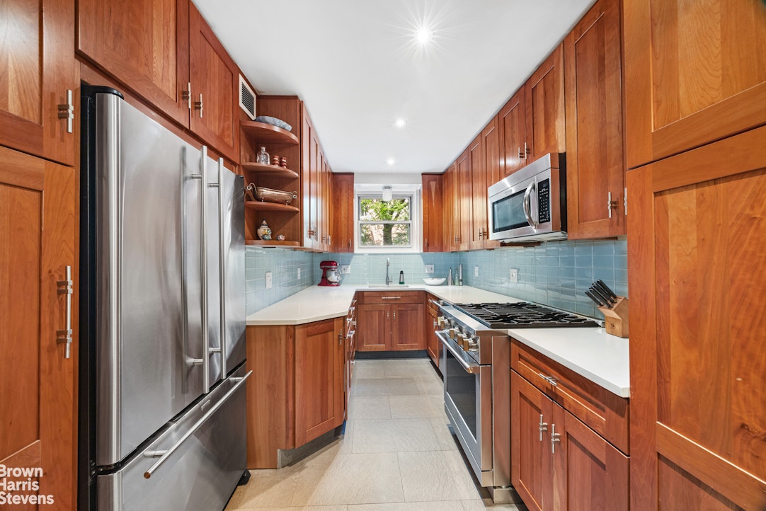 200 East End Avenue Upper East Side New York NY 10128