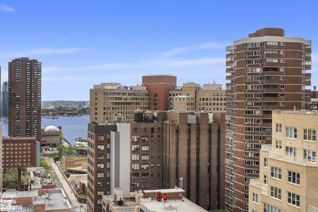 245 East 25th Street 10K Kips Bay New York NY 10010