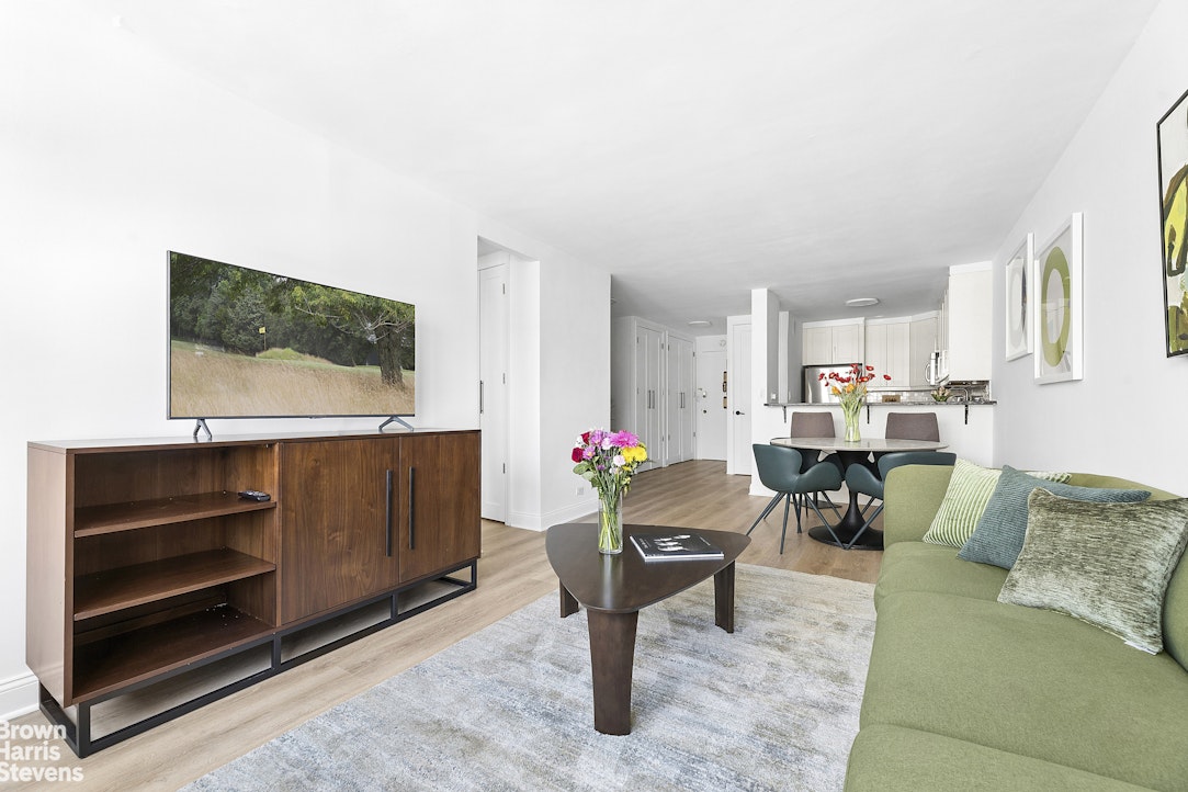 245 East 25th Street 12L Kips Bay New York NY 10010