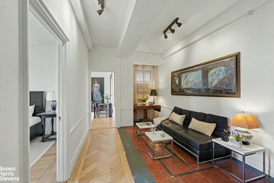 155 East 72nd Street Upper East Side New York NY 10021