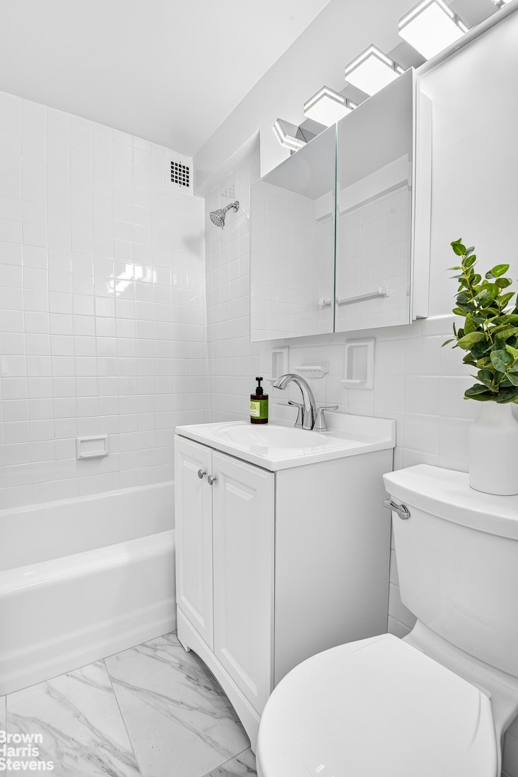 520 East 72nd Street 1J Upper East Side New York NY 10021