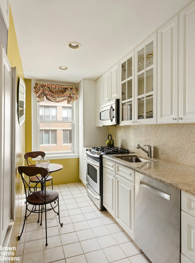 419 East 57th Street Sutton Place New York NY 10022