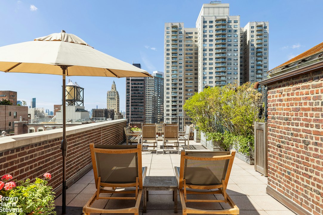 419 East 57th Street Sutton Place New York NY 10022