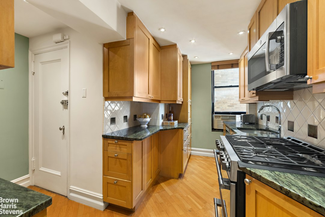 200 West 86th Street 17H Upper West Side New York NY 10024