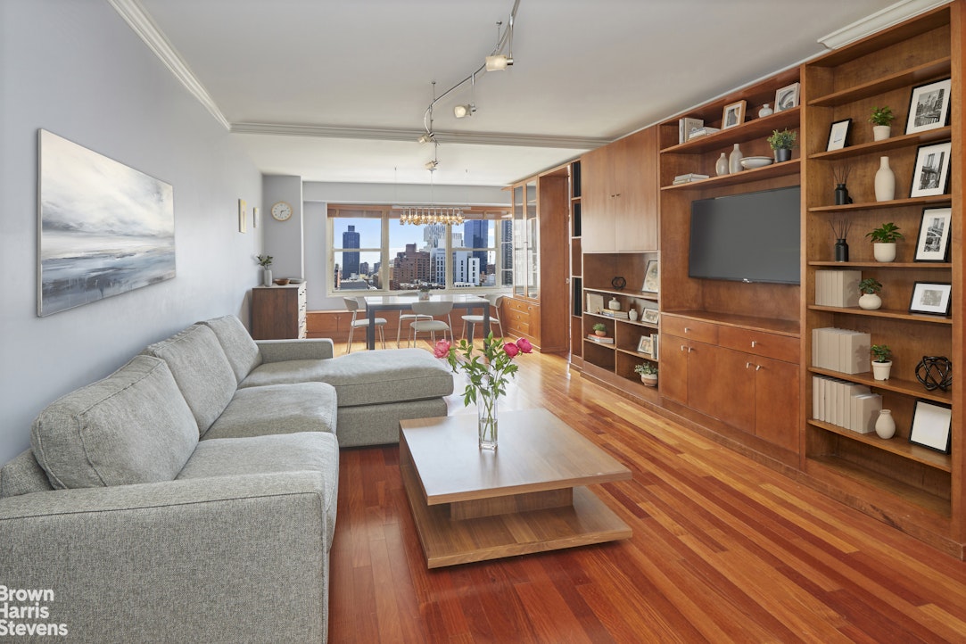 370 East 76th Street A1501 Upper East Side New York NY 10021