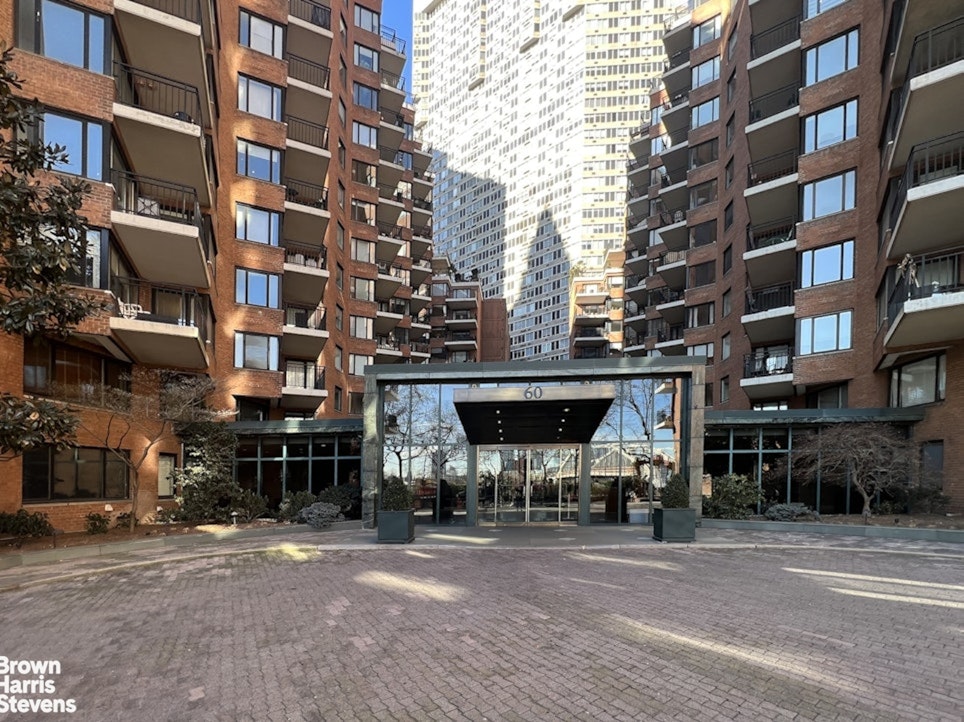 60 Sutton Place South 7FS Sutton Place New York NY 10022