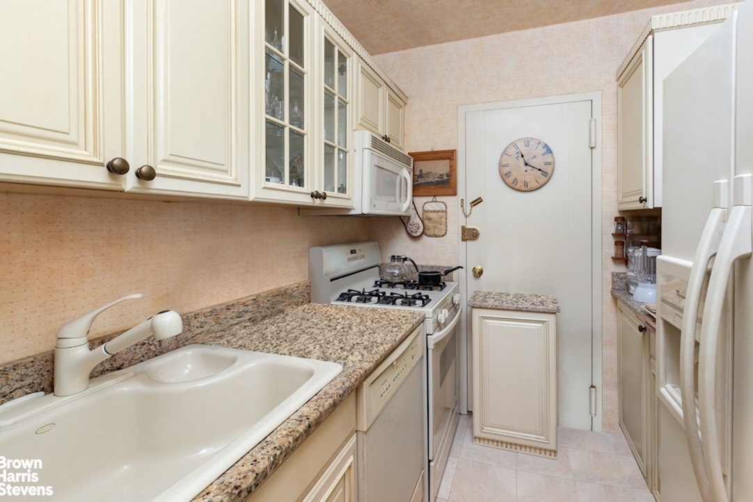 60 Sutton Place South 7FS Sutton Place New York NY 10022
