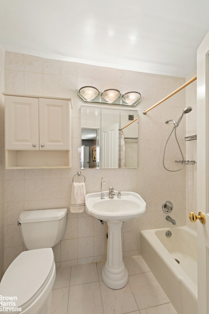 400 East 56th Street Sutton Place New York NY 10022