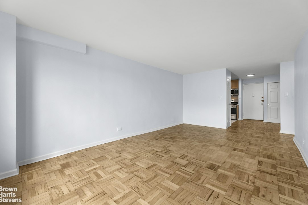37-31 73rd Street 7U Jackson Heights Queens NY 11372