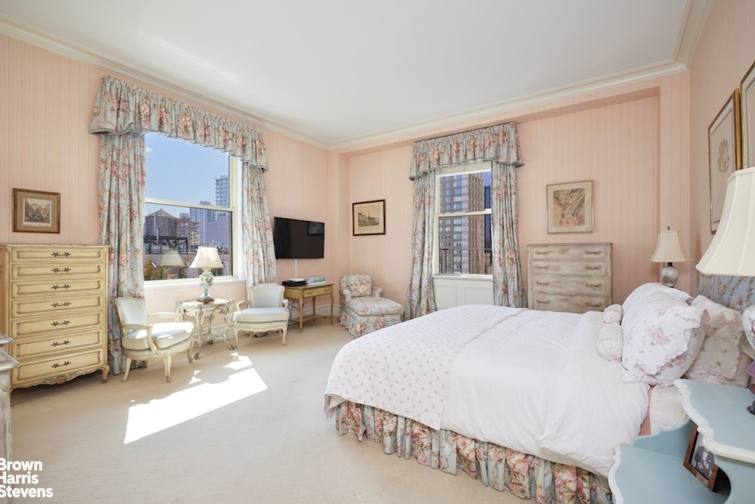 550 Park Avenue 16C Upper East Side New York NY 10065