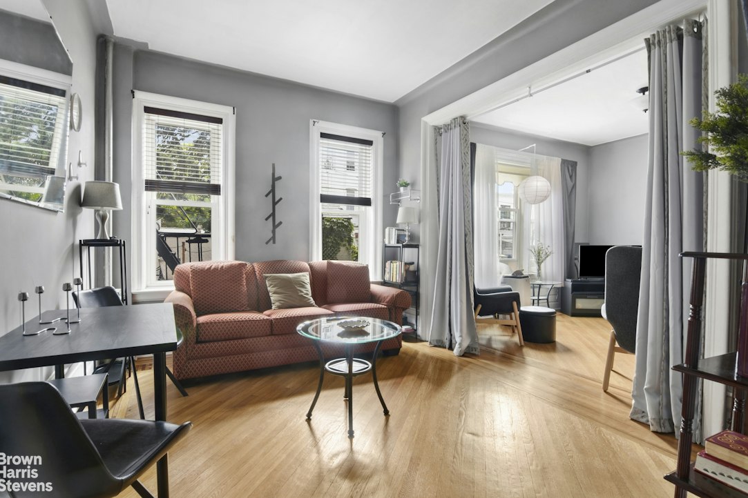 574 44th Street 1C Sunset Park Brooklyn NY 11220