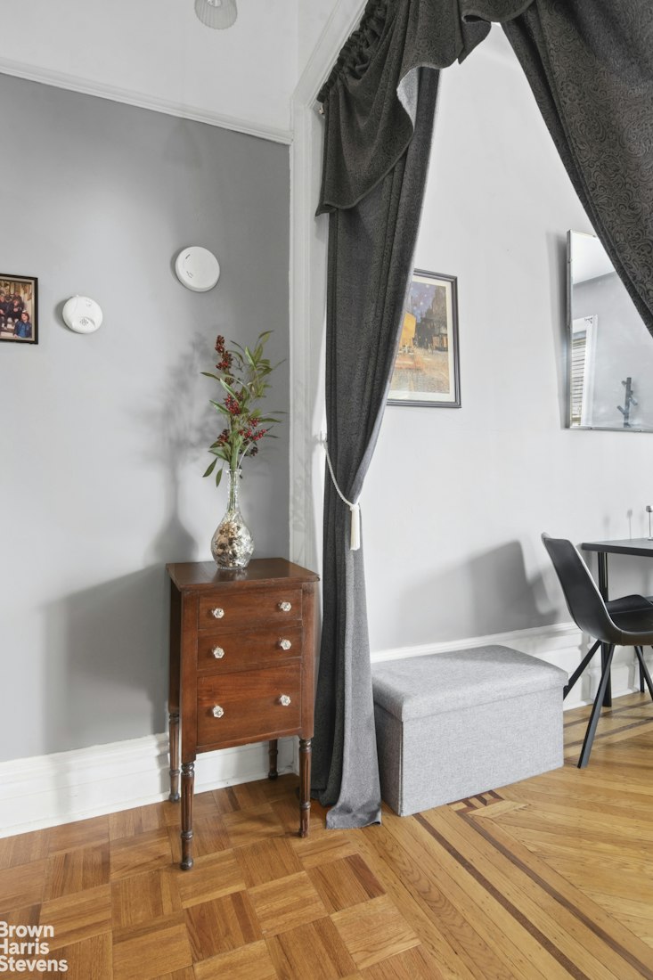 574 44th Street 1C Sunset Park Brooklyn NY 11220