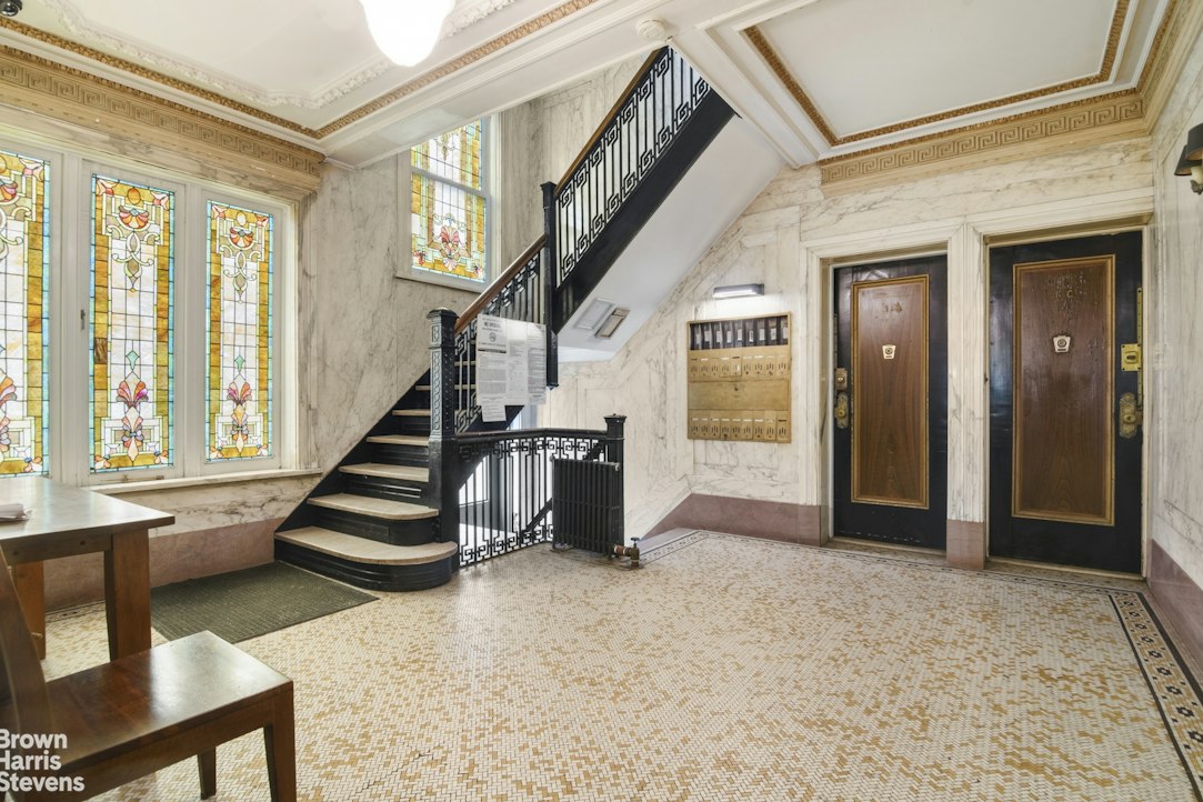 574 44th Street 1C Sunset Park Brooklyn NY 11220