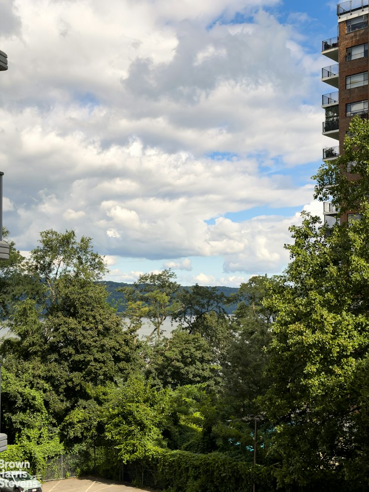 2621 Palisade Avenue 1G Spuyten Duyvil Bronx NY 10463