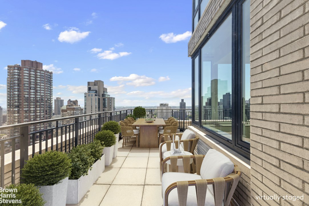 300 East 77th Street PH2/3 Upper East Side New York NY 10075