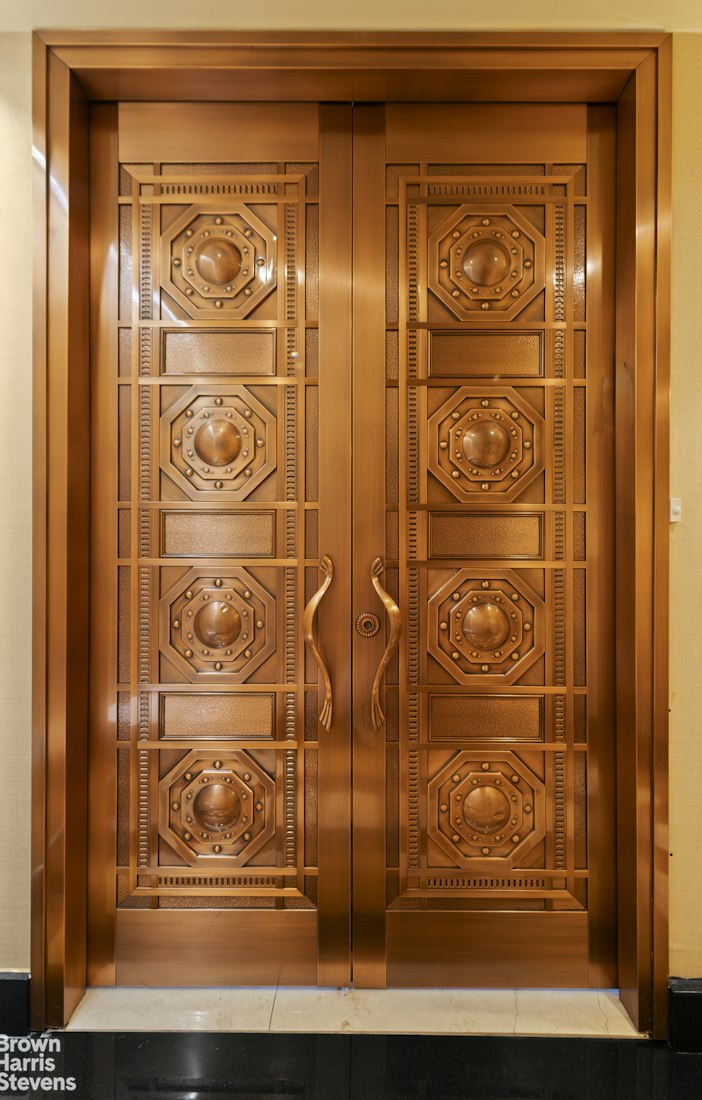 300 East 77th Street Upper East Side New York NY 10075