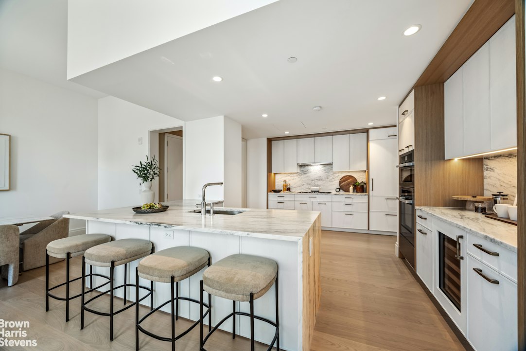 50 West 66th Street 17F Lincoln Square New York NY 10023