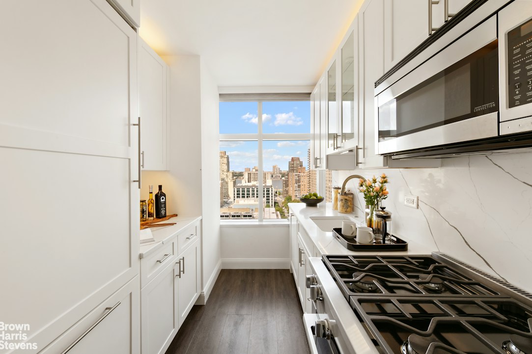 160 West 66th Street 17B Lincoln Square New York NY 10023