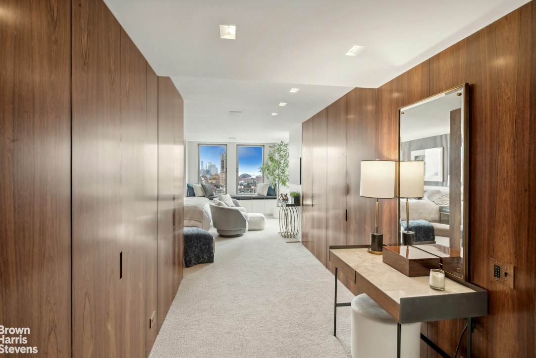 252 Seventh Avenue Chelsea New York NY 10001