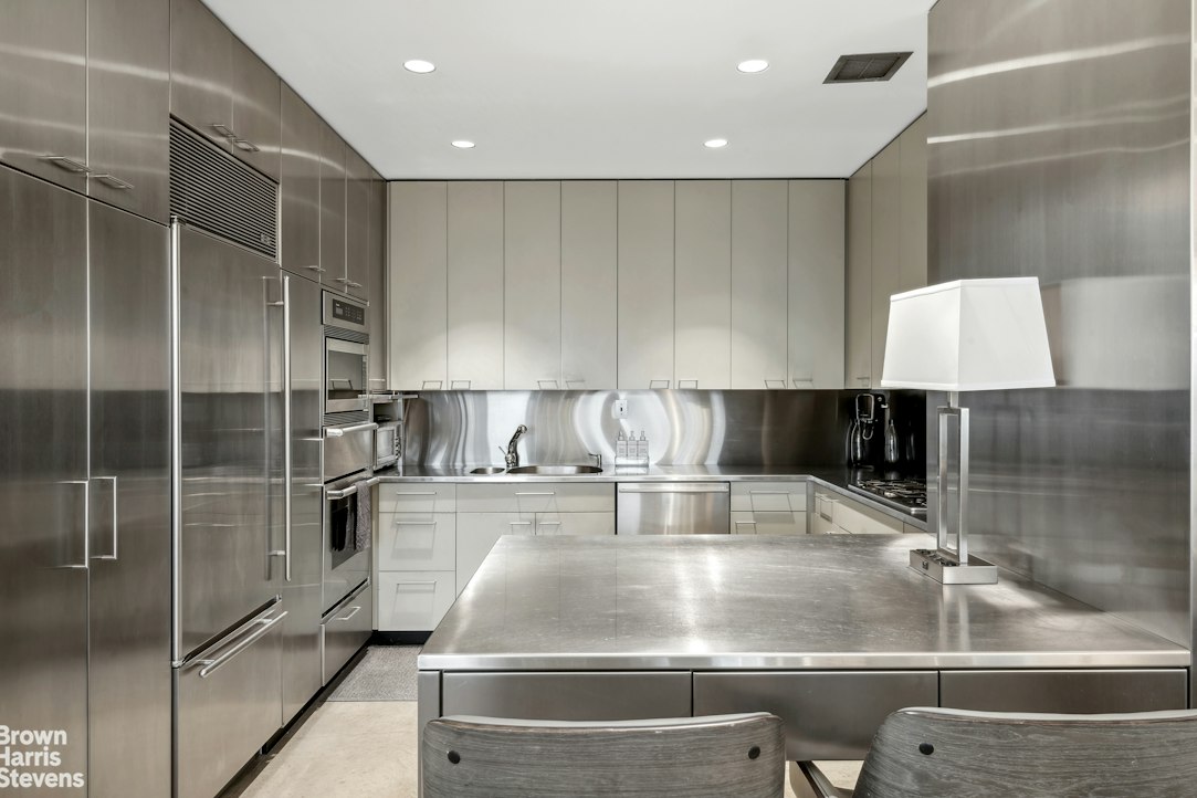 252 Seventh Avenue Chelsea New York NY 10001