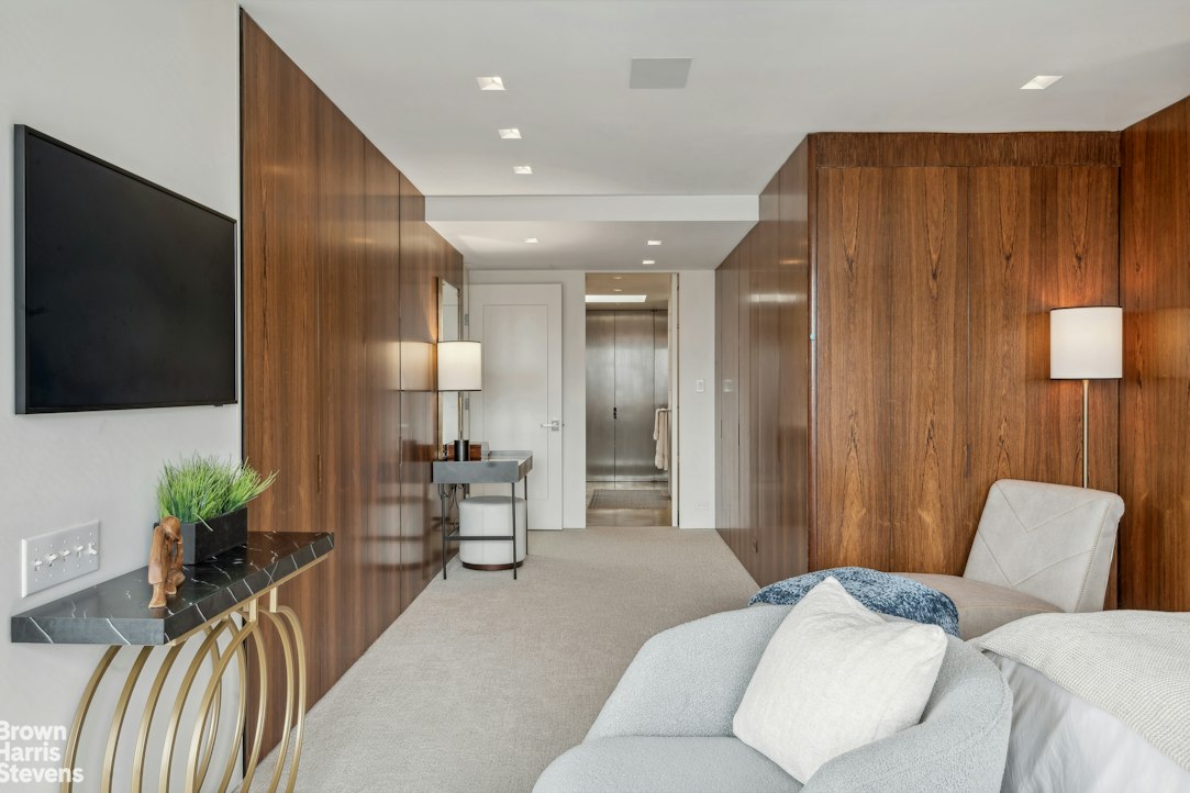 252 Seventh Avenue Chelsea New York NY 10001