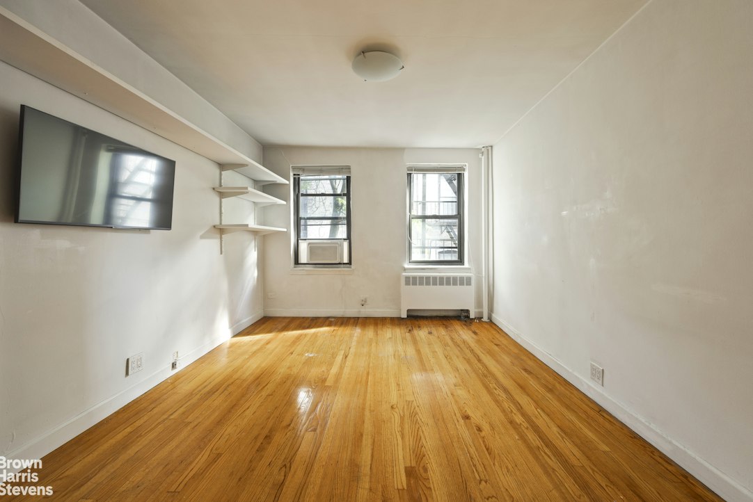 20 Jane Street 4C W. Greenwich Village New York NY 10014