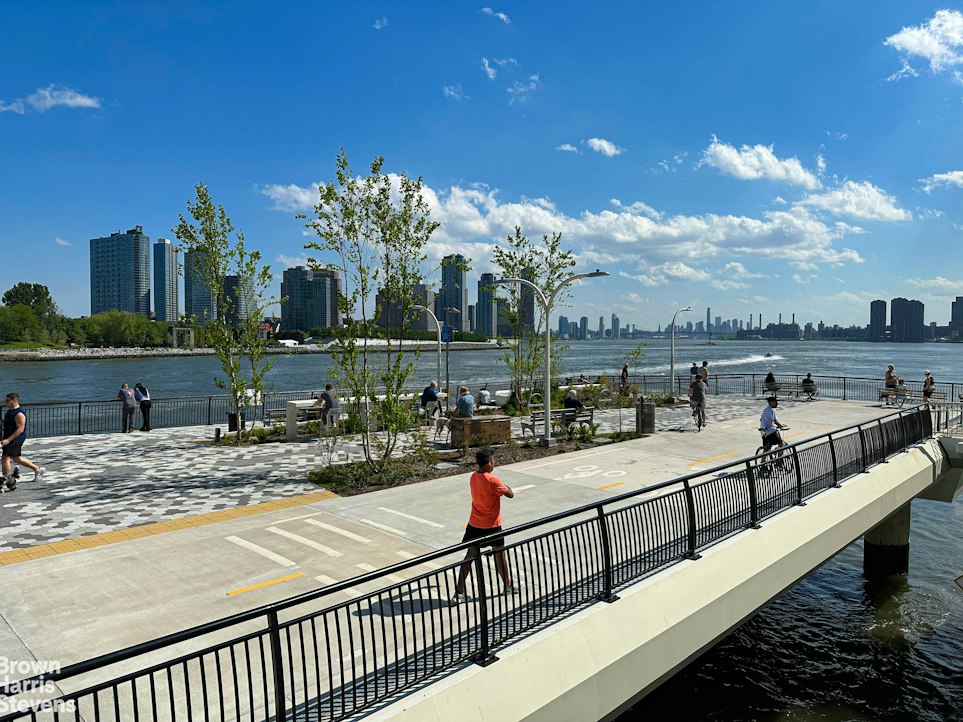 60 Sutton Place South Sutton Place New York NY 10022
