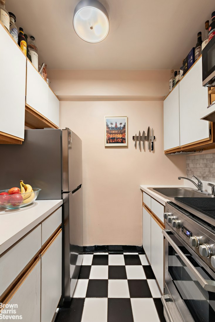 305 East 72nd Street 3CN Upper East Side New York NY 10021