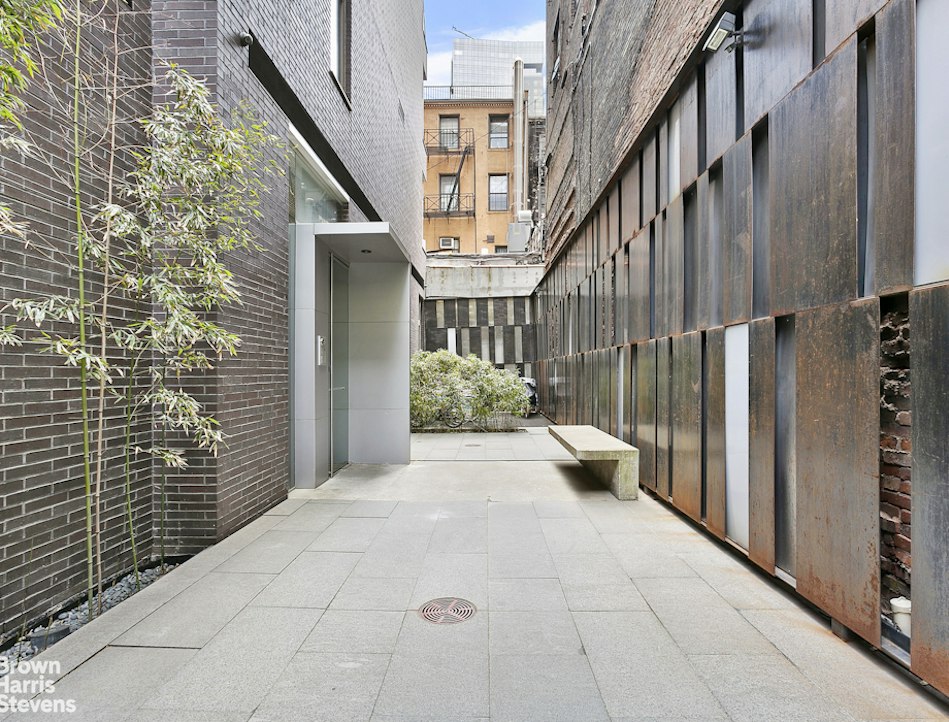 304 Spring Street 3W Soho New York NY 10013