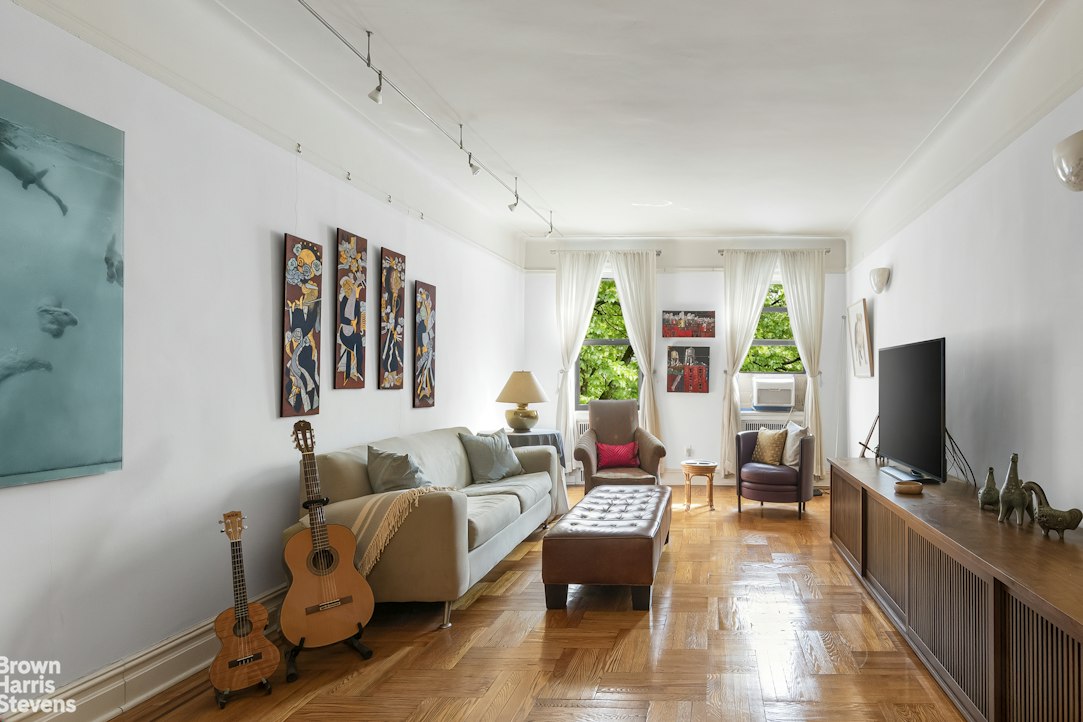 35-20 73rd Street 3O Jackson Heights Queens NY 11372