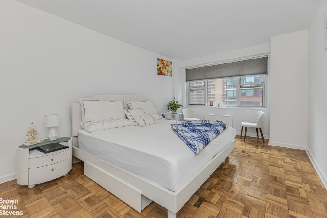 300 East 40th Street Murray Hill New York NY 10016