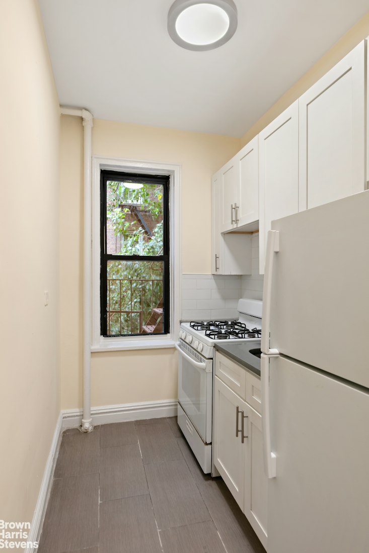 675 Walton Avenue 2E Mott Haven Bronx NY 10451