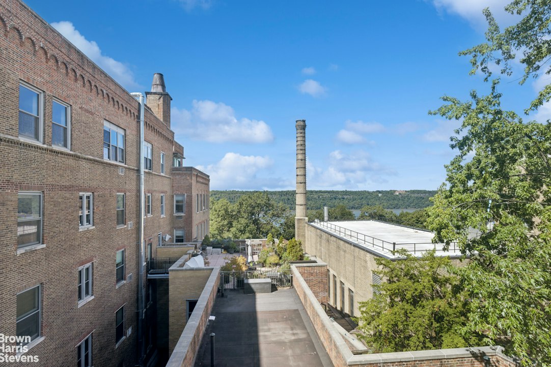 689 Fort Washington Avenue 5M Hudson Heights New York NY 10040