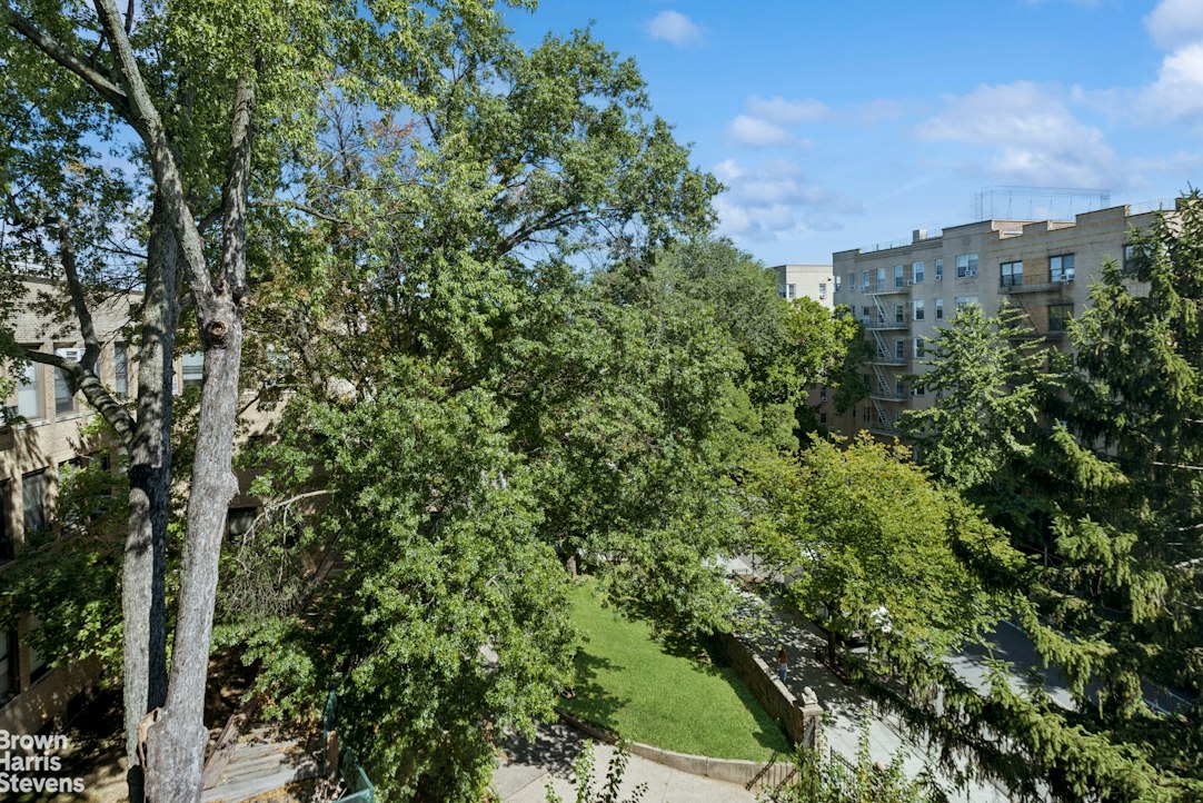 689 Fort Washington Avenue 5M Hudson Heights New York NY 10040