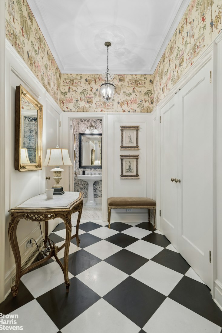 32 West 74th Street 1 Upper West Side New York NY 10023