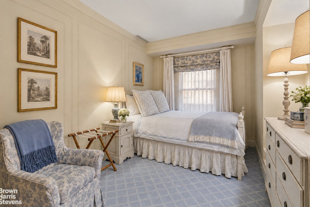32 West 74th Street 1 Upper West Side New York NY 10023