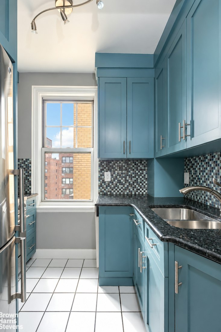 2 Horatio Street 16L W. Greenwich Village New York NY 10014