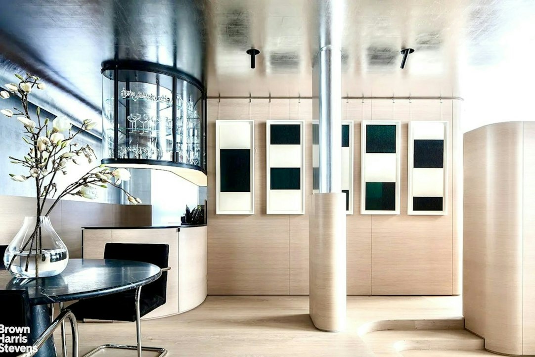 255 West 23rd Street Chelsea New York NY 10011