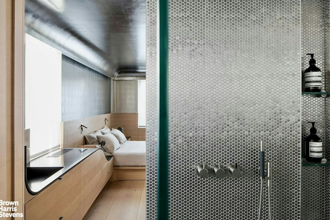 255 West 23rd Street Chelsea New York NY 10011