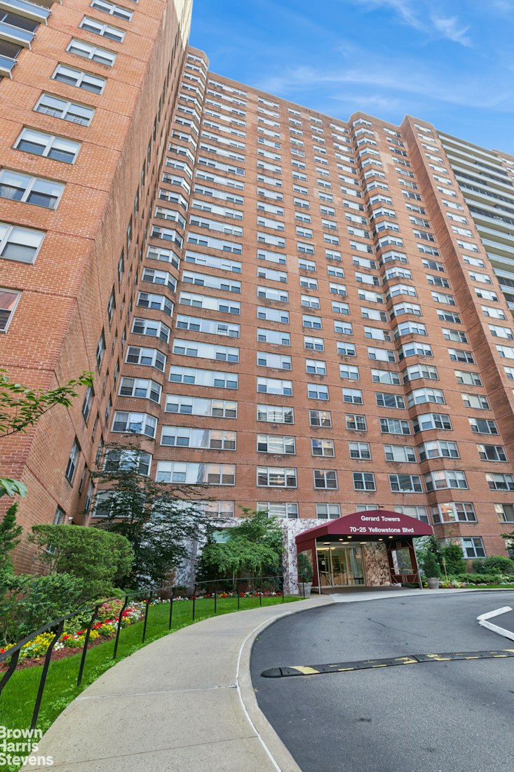 70-25 Yellowstone Blvd. 3X Forest Hills Queens NY 11375