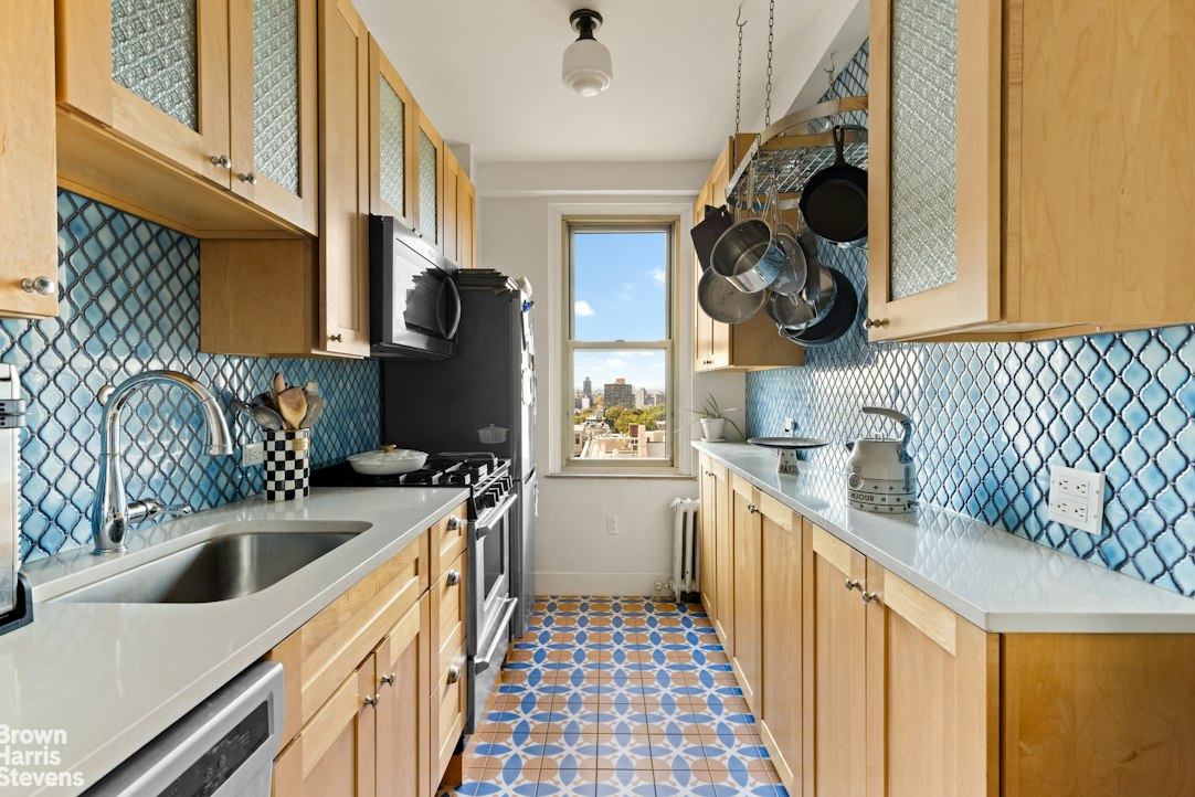 209 Lincoln Place 8G Park Slope Brooklyn NY 11217