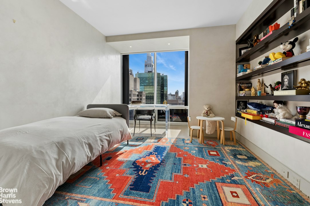 641 Fifth Avenue Midtown East New York NY 10022