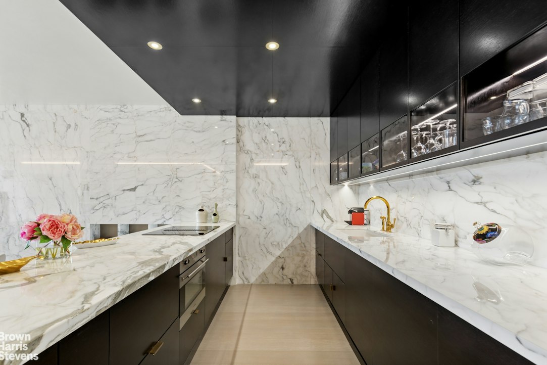 641 Fifth Avenue Midtown East New York NY 10022