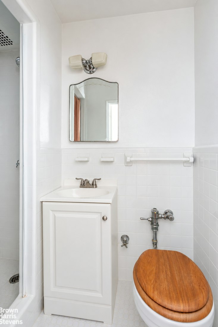 3299 Cambridge Avenue 4F Riverdale Bronx NY 10463