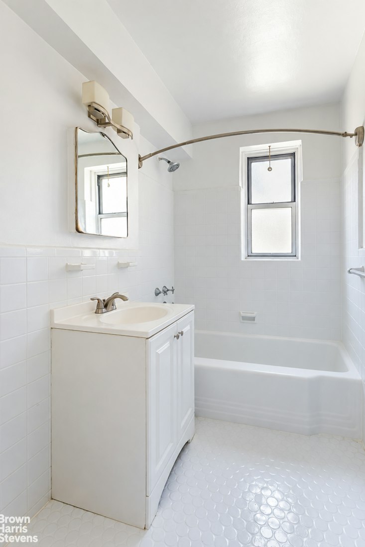 3299 Cambridge Avenue 4F Riverdale Bronx NY 10463