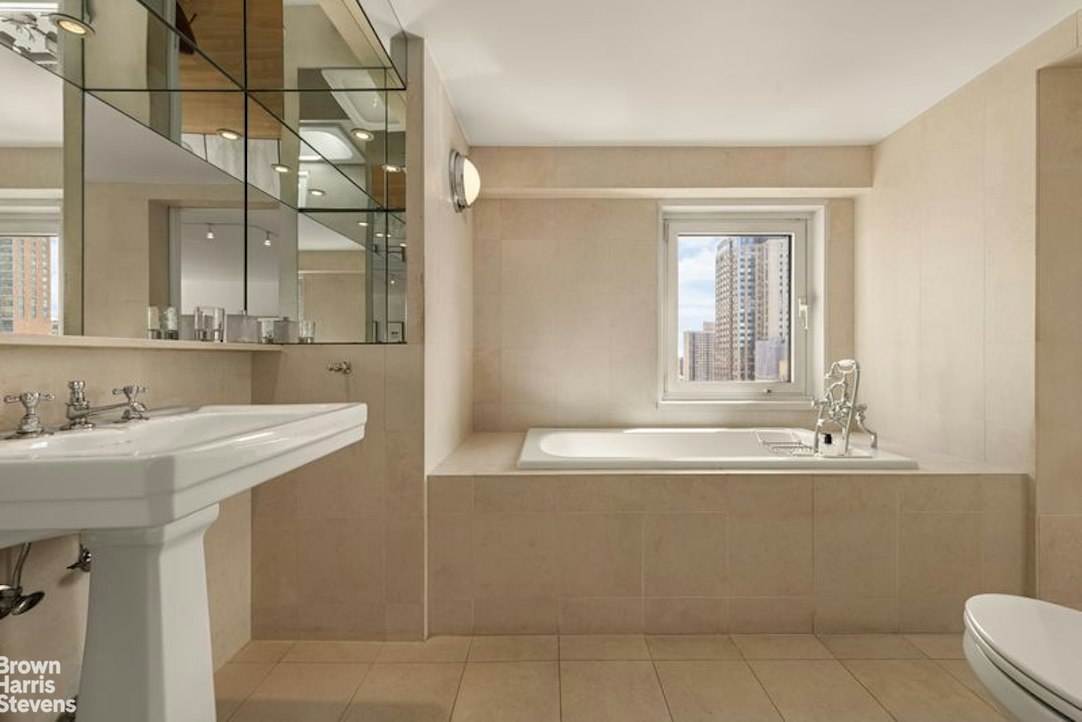 111 East 85th Street 19GF Upper East Side New York NY 10028